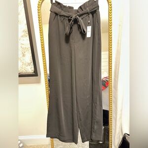 Express Wide Leg Paper Bag Pant • Size Small